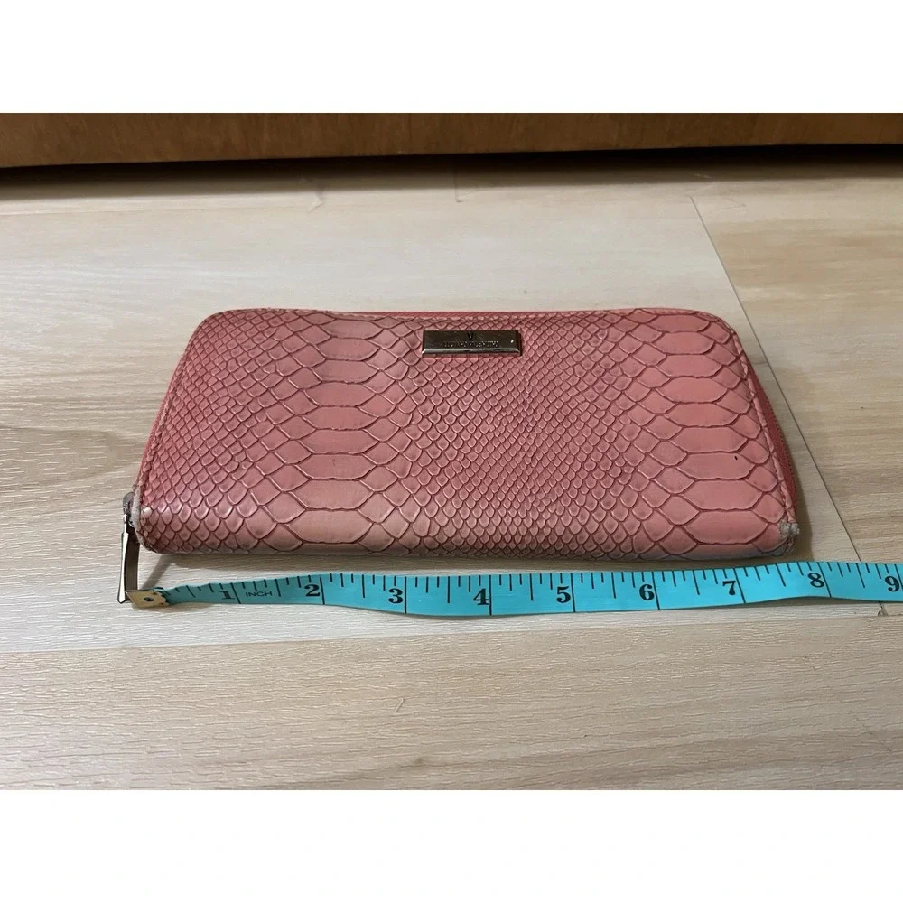 Luciano Valentino Pink‎ Embossed Accordian Zippy Wallet Zip Card Slots Pockets